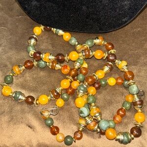 LOT A – Chunky Necklace Elegant Multicolor Beaded Necklace